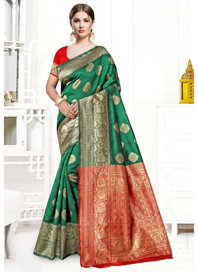 Top Dyed Silk Green Traditional Wear Weaving Saree